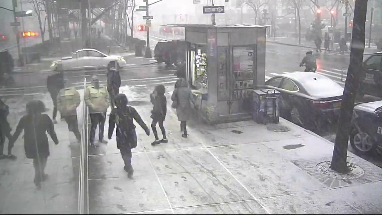 Snow squall slams NYC as polar vortex brings bitter cold | TIMELAPSE ...