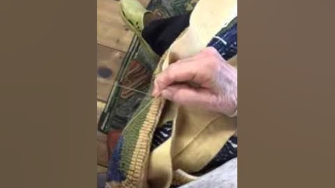 Finishing a Hooked Rug with a wool binding