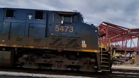 [CSX]5473 ES40DC Leads W084-15 Through Fayetteville NC Herzog Empty Rock Train & Nice Doppler Effect