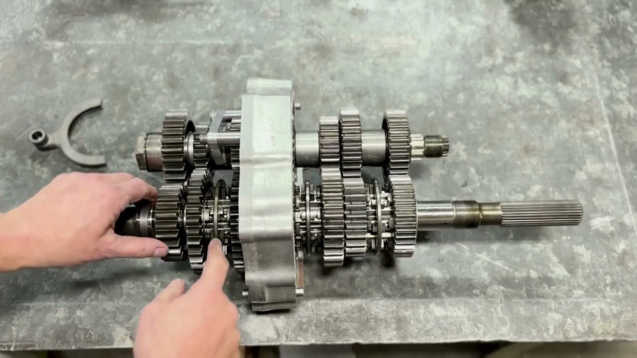 Racing Dog Box Transmission Explained | Vintage Trans-Am Hewland STA200