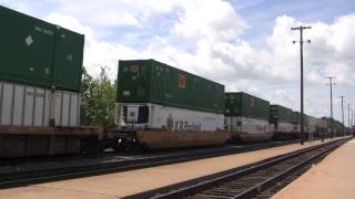UP 8155 Leads An Intermodal @ Fort Madison, IA w Canon HF11