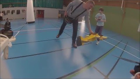 tricopter mwc v3 first flight and first crash!