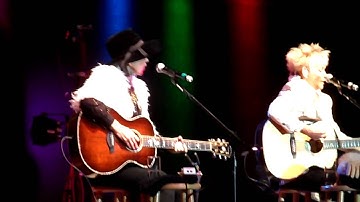 Lorrie Morgan w/Pam Tillis "What Part of No"