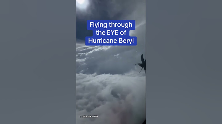 Flying through the EYE of Hurricane Beryl