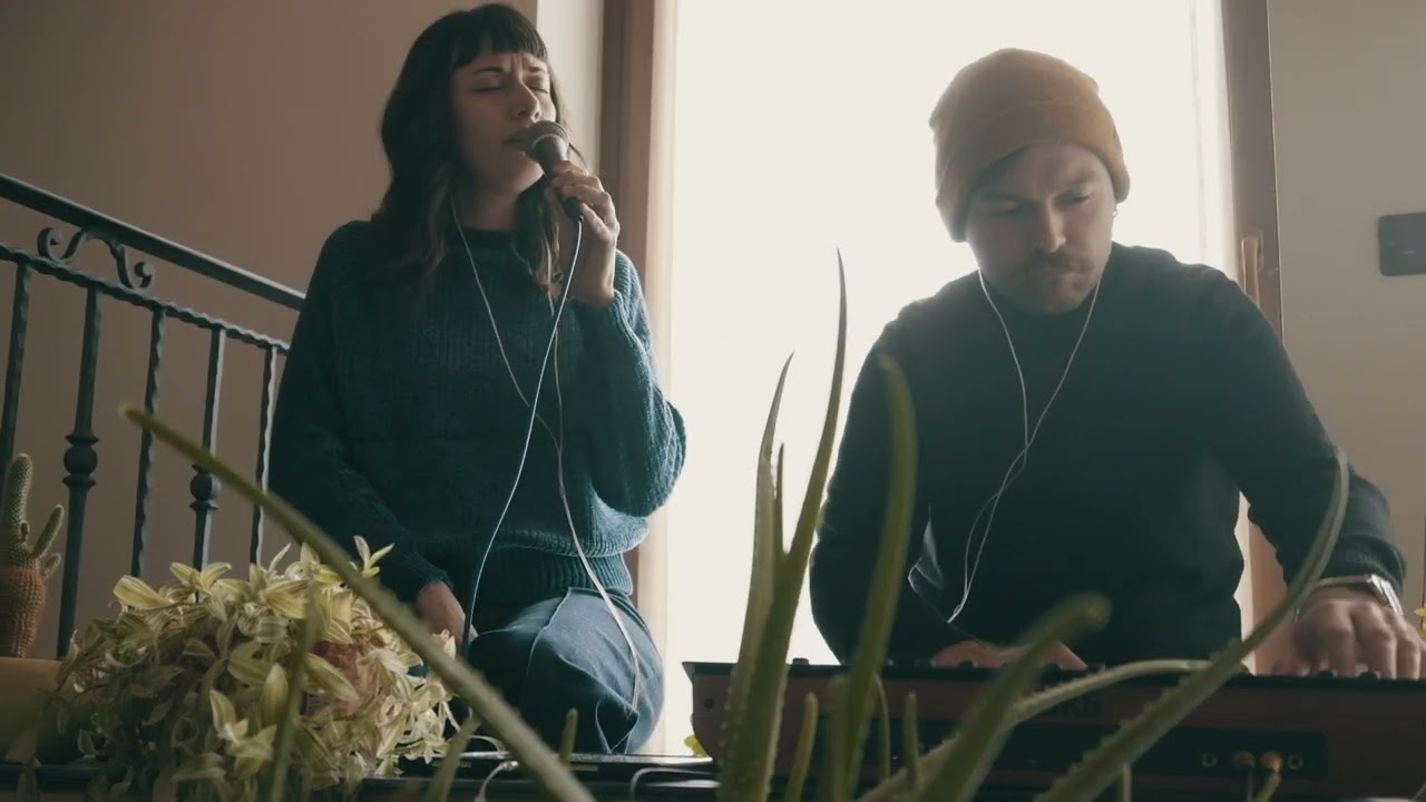 Resistere - Float Music (LIVE)