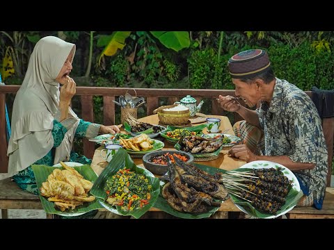 Mencari Keong di Sawah | Masak Sate Keong, Lele Bakar, Tumis Bayam Jagung Manis, dan Sambal Tomat