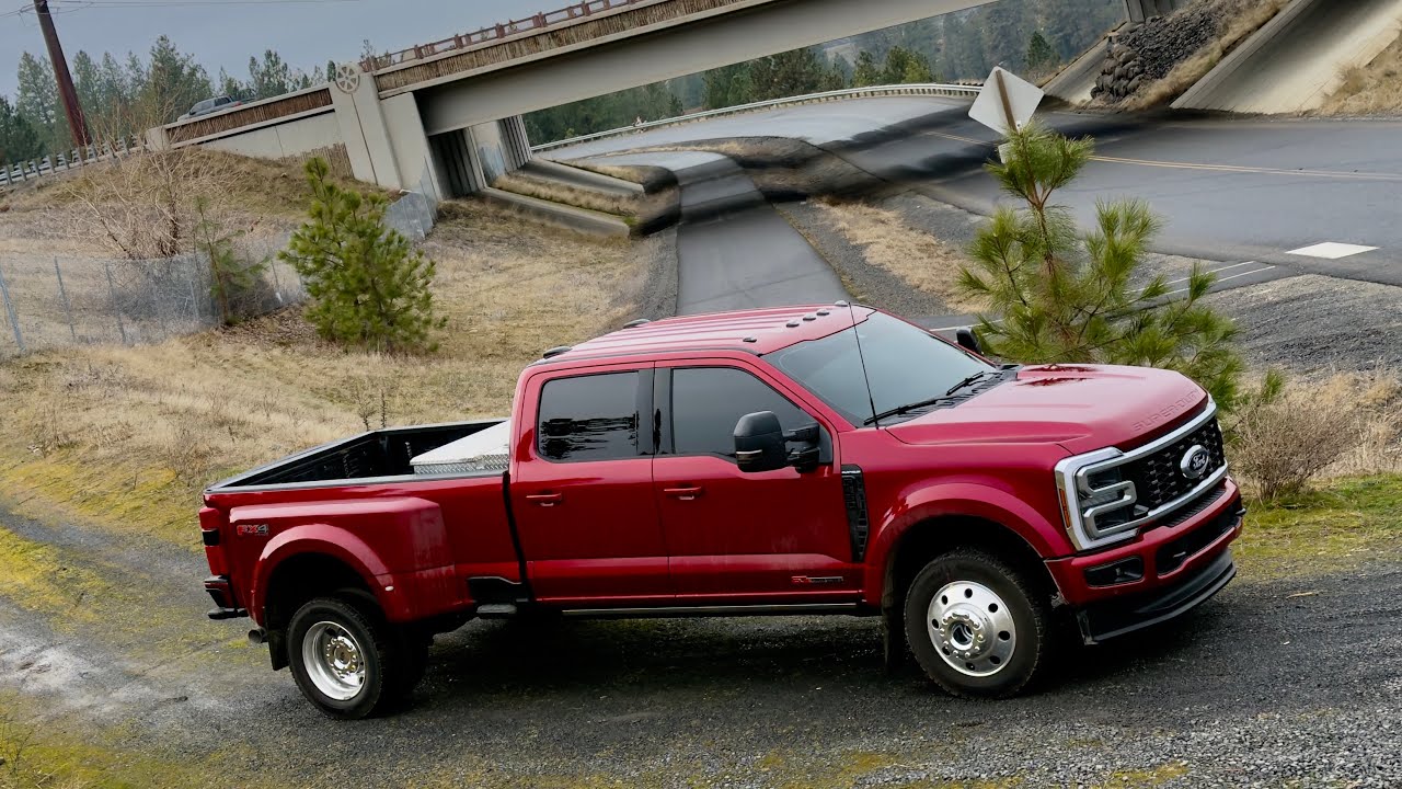 Ford F450 2026 года. Различия между моделями начала и конца 2026 года.