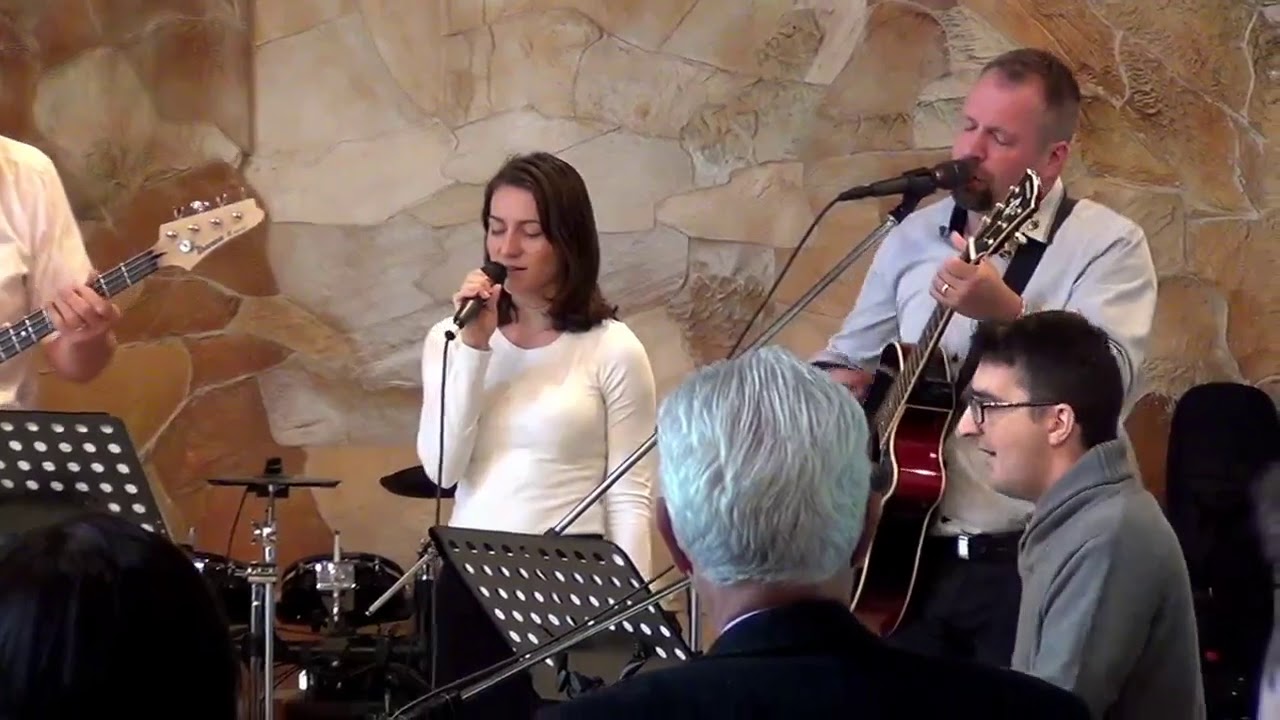 15 Dicsőítés Kecskeméti Pünkösdi Gyülekezet