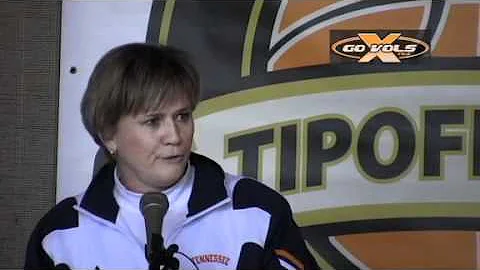 Holly Warlick's favorite story about Pat Summitt h...