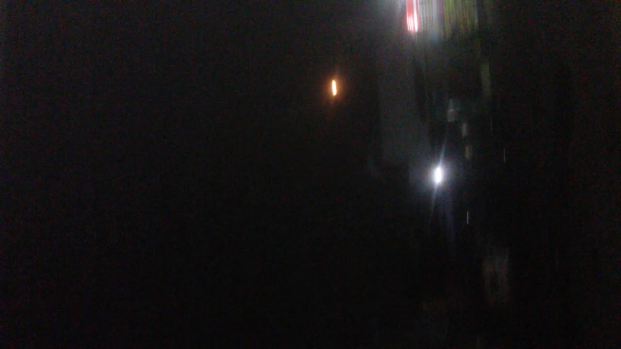 Cahaya bulan yang indah,di langit 
