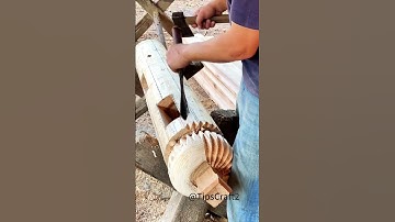 Skillfully using a chisel to carve out regular patterns