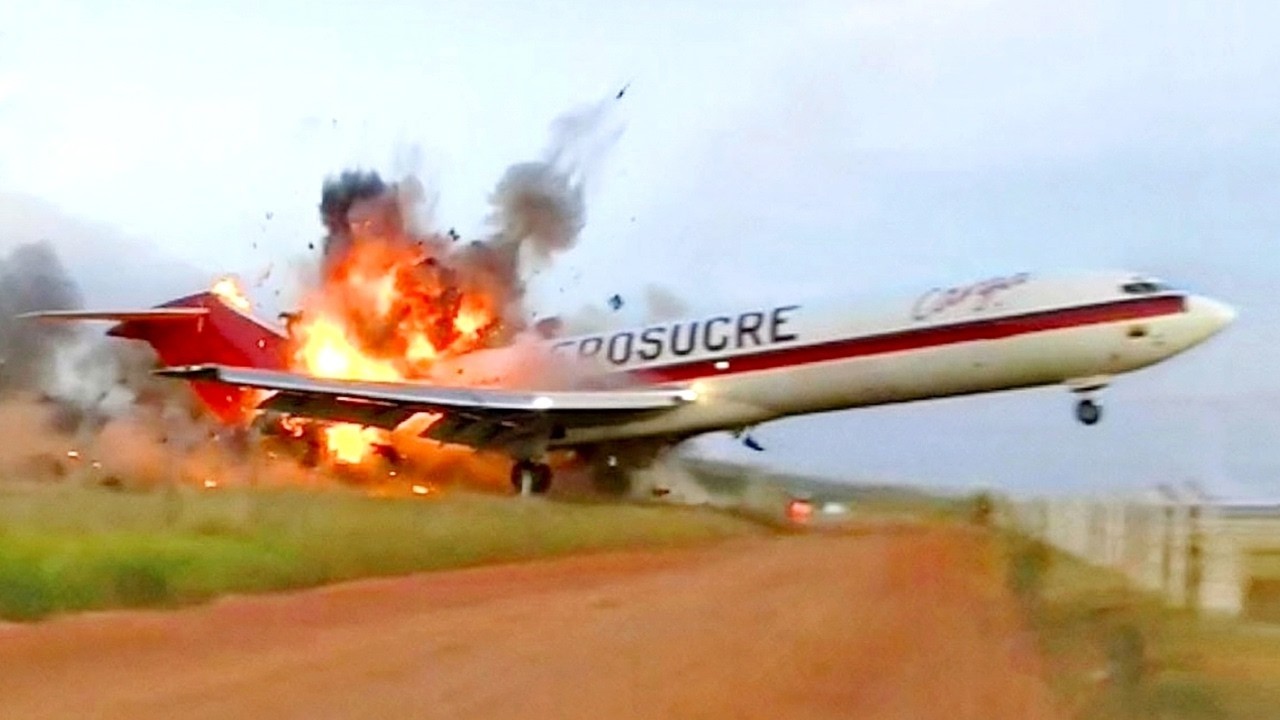 199 Shocking Plane Crashes and Mistakes Caught on Camera - YouTube