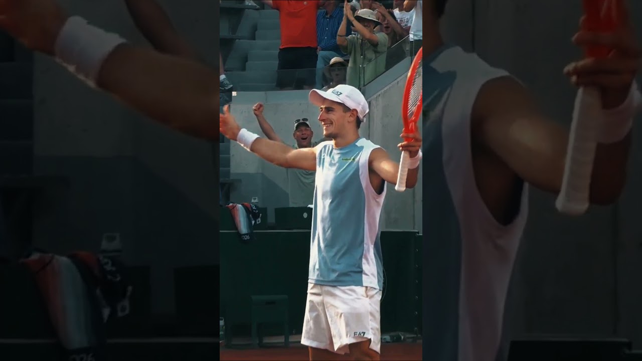 Arnaldi was moving different here 😮‍💨🎾 #RolandGarros #MatteoArnaldi #Tennis #Sports