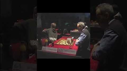 Magnus Carlsen gets BORED playing Kasparov!