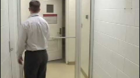 Newton Security T-DAR mantrap tailgating with interlocking door example