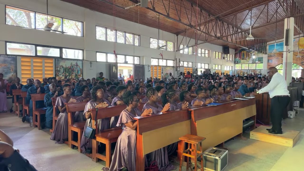 LIVE: MISA DOMINIKA 29 MWAKA A PAROKIA YA K/NDEGE - DODOMA