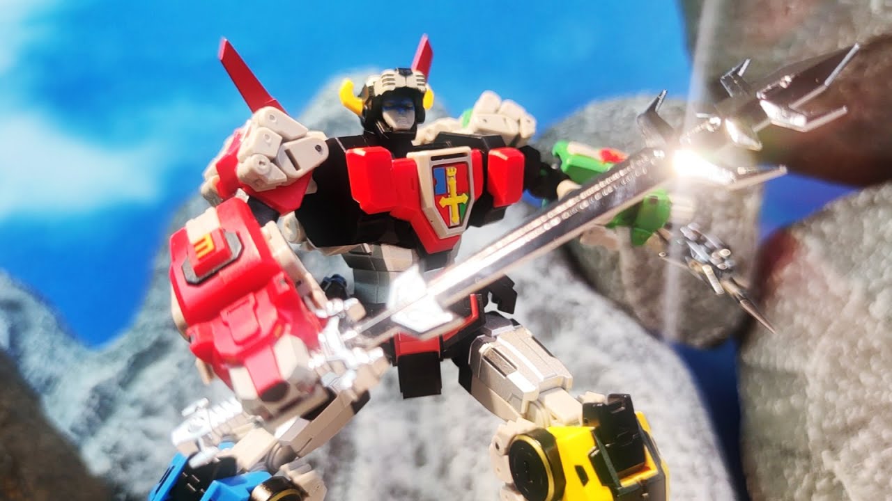 Go Go Beast King GoLion！Lucky Cat Micro Cosmos CM-01 Elvis Voltron [Stop Motion Animation]