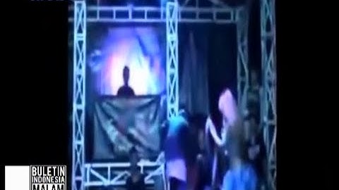 Video amatir detik-detik penari ular sebelum meninggal akibat dipatuk ular - BIM 05/04