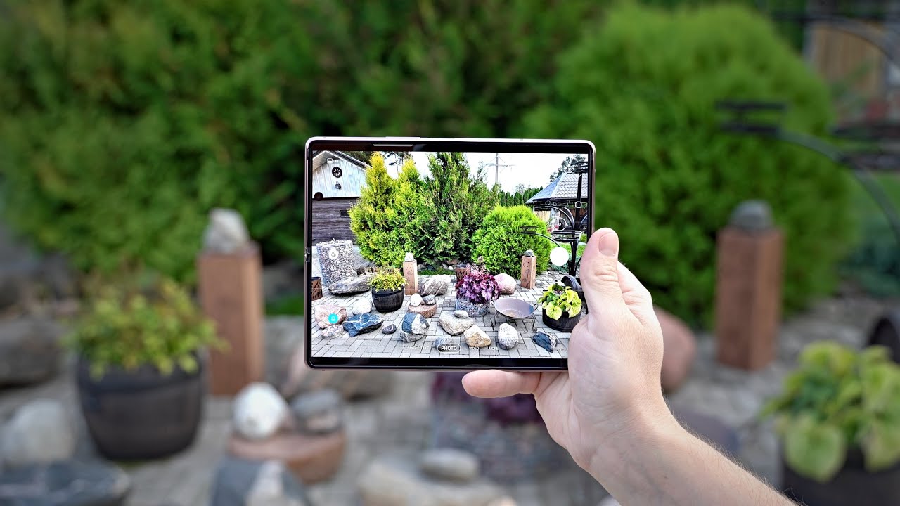 Samsung Galaxy Z Fold 2 Review - The Foldable Gold Standard