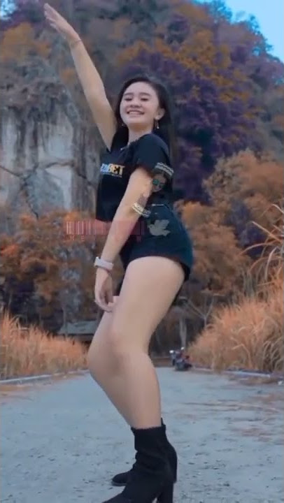 VIRAL_TIKTOK_DJ_SONIA_Meylien thea