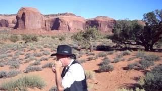 * GIMBARDE...  IN MONUMENT VALLEY (UTAH).