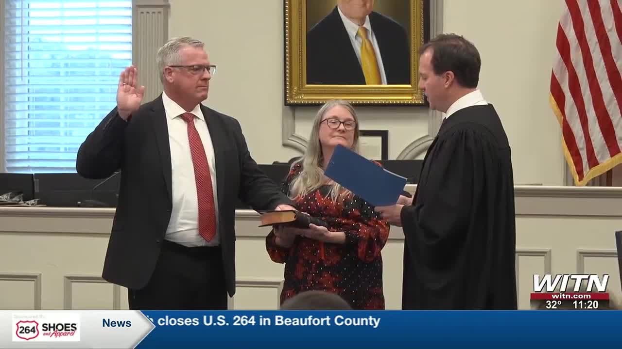 District attorney Tom Anglim sworn in - YouTube