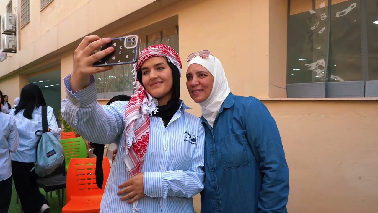 تكريم المعلمين من طلاب الاول ثانوي