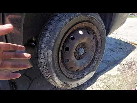 Como soltar roda do carro travada com o pé