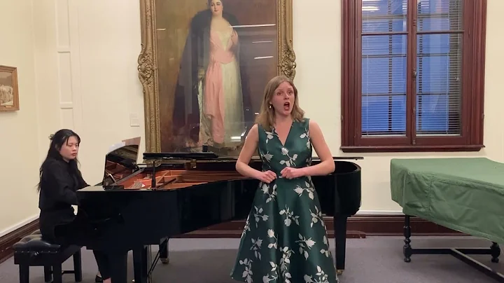 Sombrero - Anne Sutton, soprano