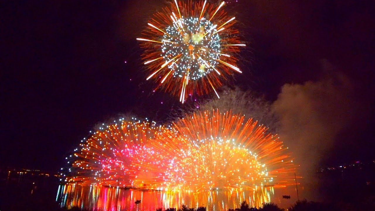 4k映像 諏訪湖祭湖上花火大会 3 3 日本の美しい四季 長野県諏訪市 ８月中旬 レストラン屋上 Youtube