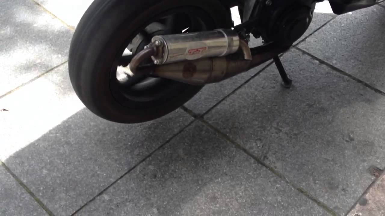 Pot d'échappement scooter Leovince Touring pour Peugeot New Vivacity 08