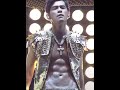 周杰倫演唱会 嗨爆现场无与伦比 暴雷暴场周杰伦胸肌现场表演
