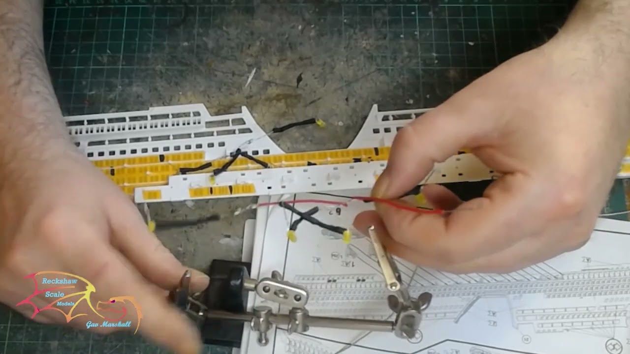 Revell Cruiser Ship AIDA Scale 1/400 Part 3 Light Stage 2