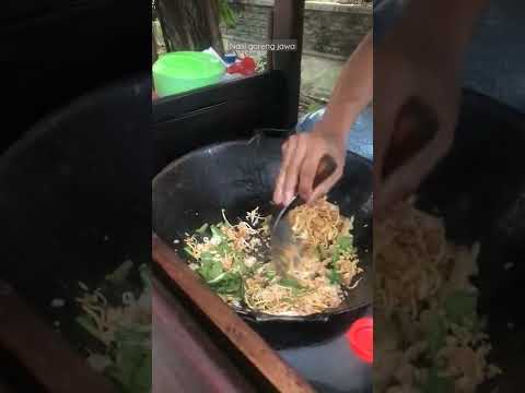 Bahan Dapur Nasi Goreng Jawa Jl. Prapanca Surabaya buka jm 4 sore Yang Nikmat