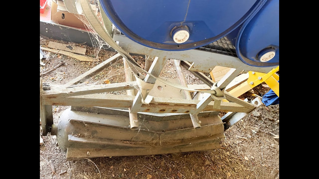 Sol vivant : le rouleau Faca en fabrication artisanale avec matériaux de récup'