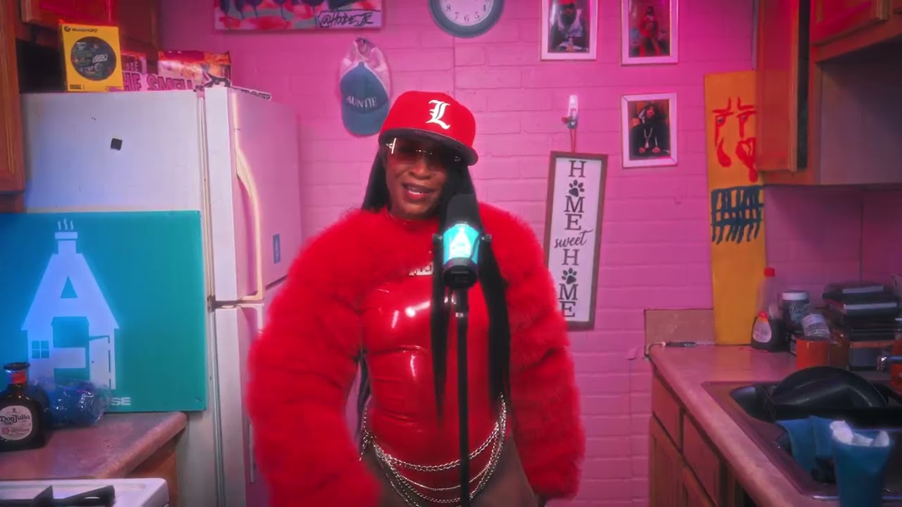 Locked In — Live Session At Auntie House