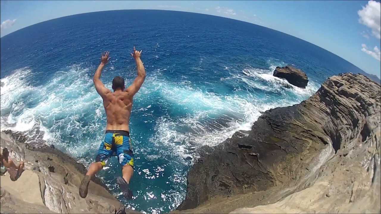 cliff jumping, diving Hawaï YouTube
