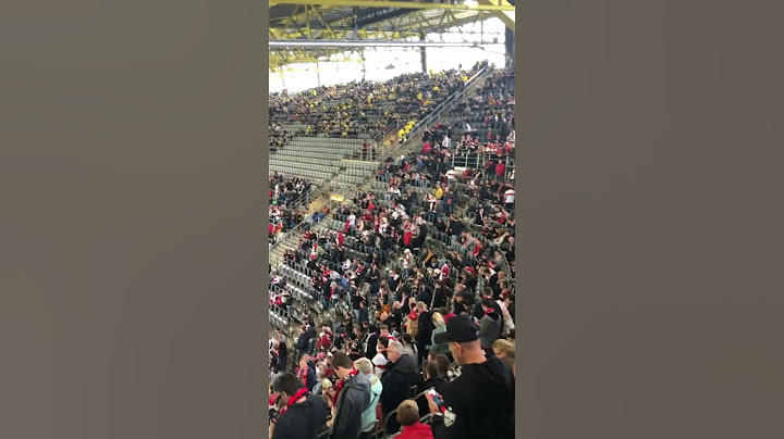 Vor dem Spiel BVB - VfB Stuttgart im Signal Iduna Park Dortmund im VfB Gästeblock 22.Oktober 2022