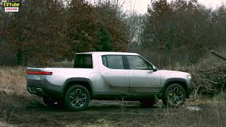 Rivian R1S, R1T Tank turn