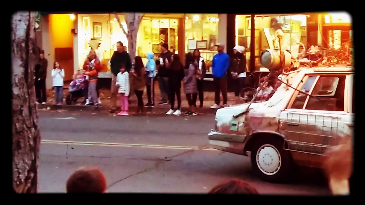 Mad Hatter Xmas Parade Vallejo 2017 YouTube