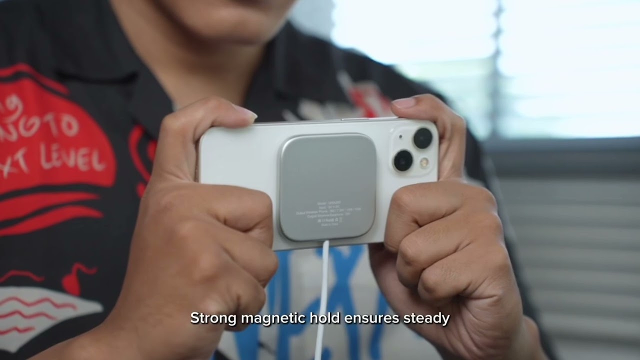 Беспроводное зарядное устройство UNEED Qi мощностью 15 Вт. Простая зарядка, удобство использования.