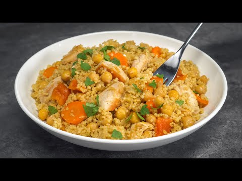 Видео рецепт Кускус с курицей и овощами