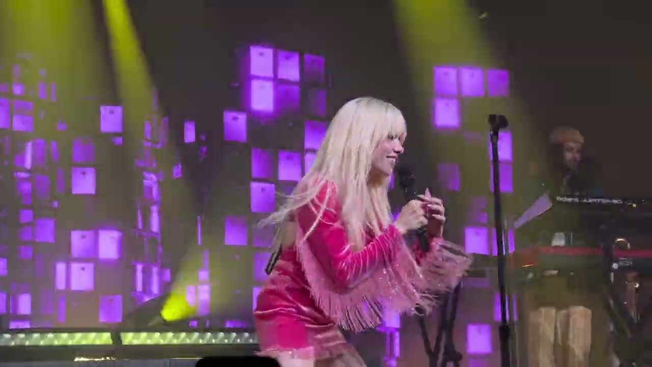 Carly Rae Jepsen - Psychedelic Switch live @ The Bellwether Los Angeles, CA 8/11/23