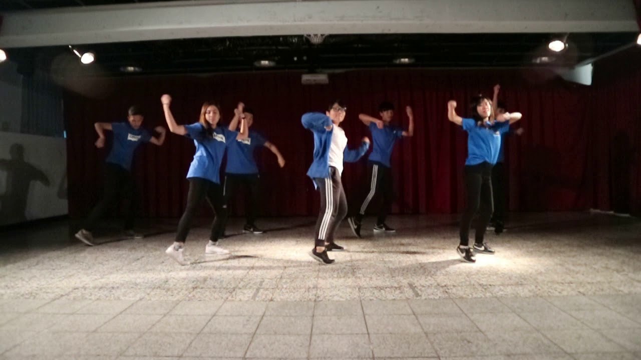 18輔大資管營晚會表演 男舞加搞笑舞 Youtube 18輔大資管營晚會表演 男舞加搞笑舞 Youtube