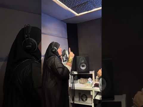 كواليس اغنيه انا الملكه شوف ام سجده عملت ايه