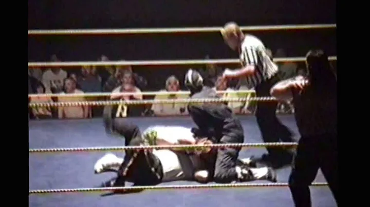 RWR Tunderstorm et Jason vs Denis Cyr et Paul Thib...