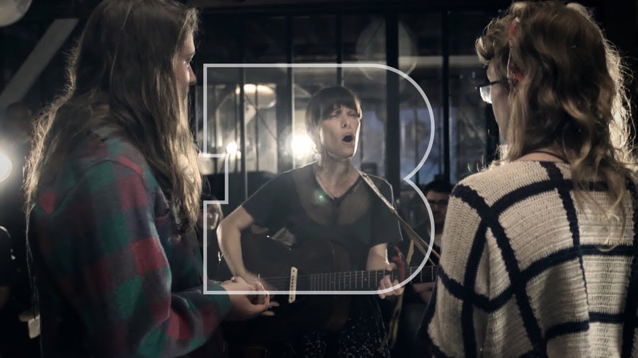 Feist | La Blogothèque - We Love Filming Music.