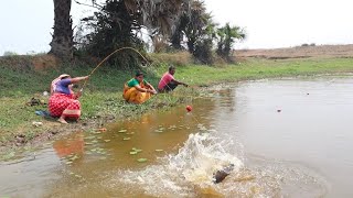 Fishing Video || Village boys are very skilled and experienced in fishing || Fish catching trap