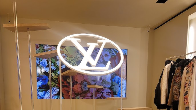 aesthetic louis vuitton store wallpaper