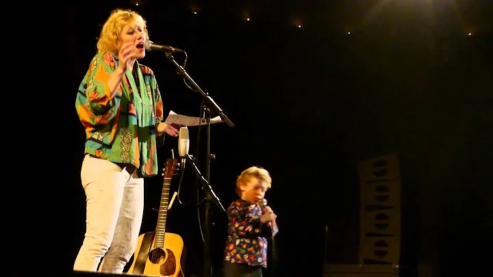 Martha Wainwright, Brad Albetta (and Arc!) - A Boi...